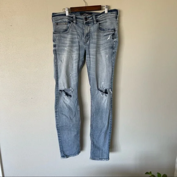 Silver Jeans Jeans Taavi Light Wash Slim Jeans Poshmark